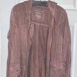 Super cute American eagle zip up trench coat